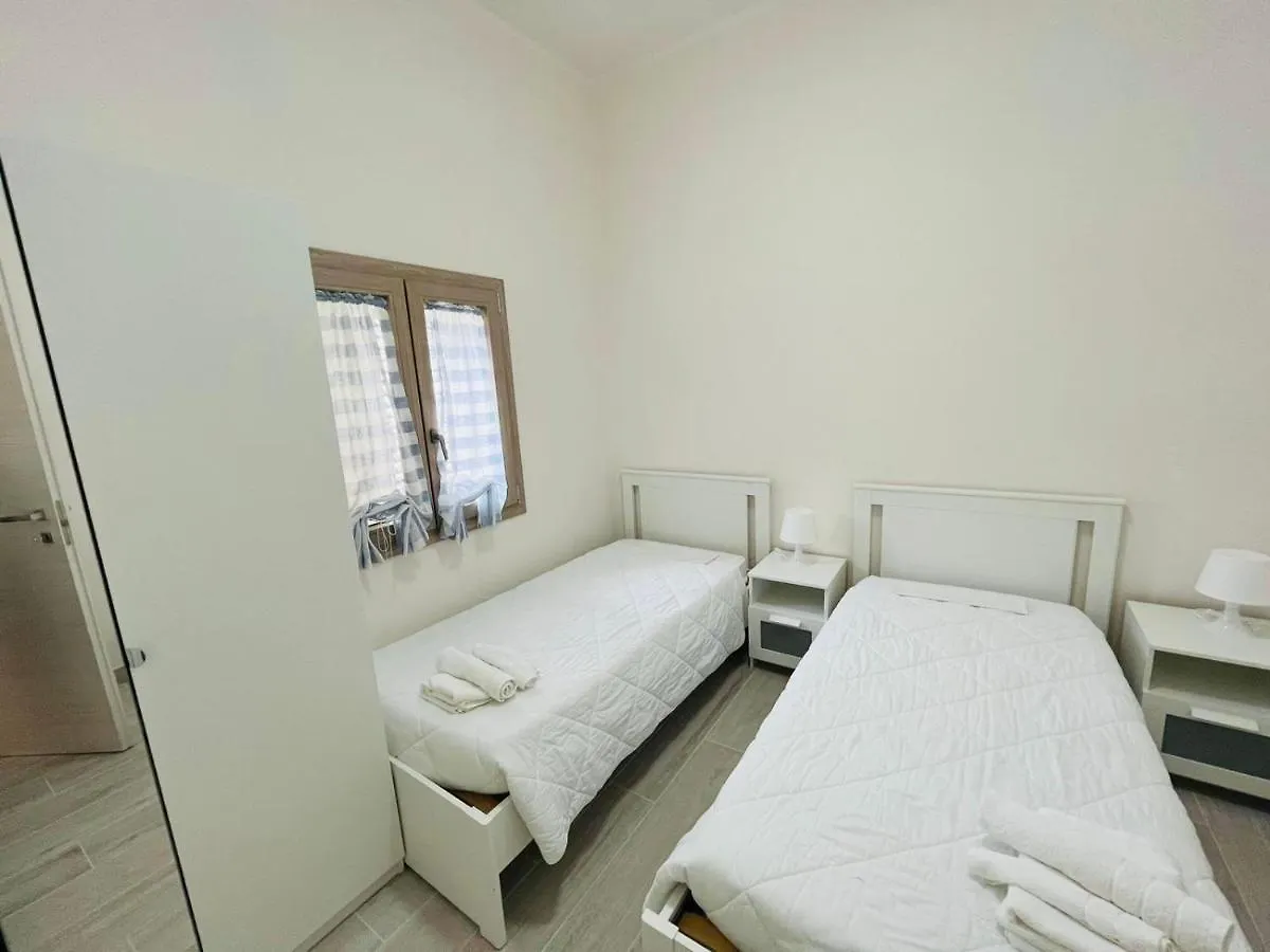 Villa Maresa Realmonte 0*,  Italy