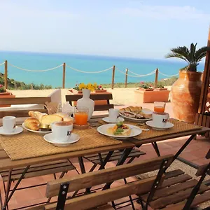Couette-café La Torre, Realmonte